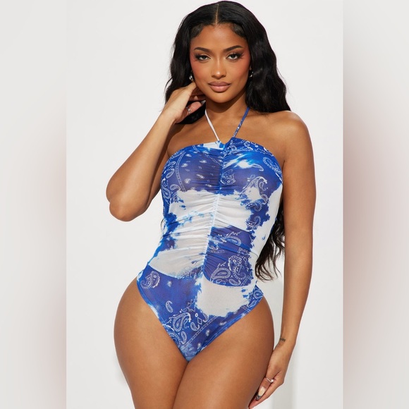 BRAND NEW WHITE/BLUE PAISLEY PRINT FLARE LEG LEGGINGS SET - Picture 5 of 6